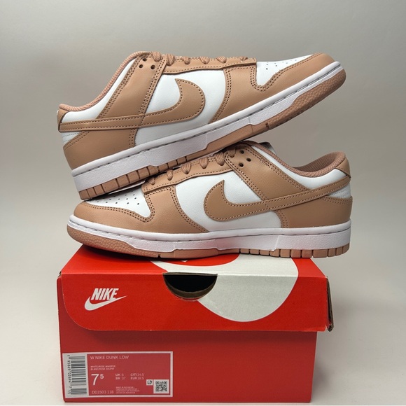 Nike Dunk Low WMNS “Rose Whisper” 2023 - Picture 3 of 4